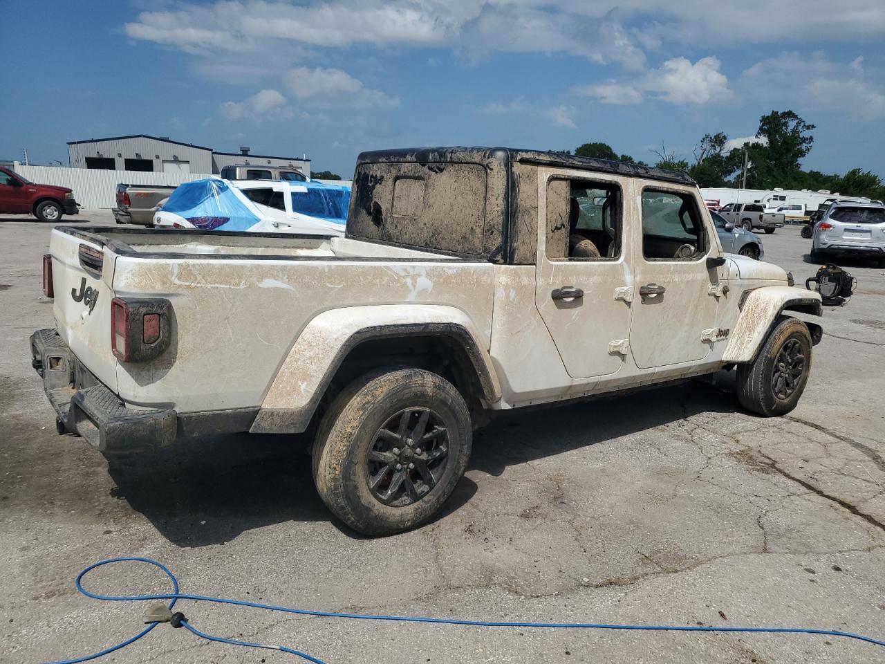 2022 Jeep Gladiator Sport - Фото 3