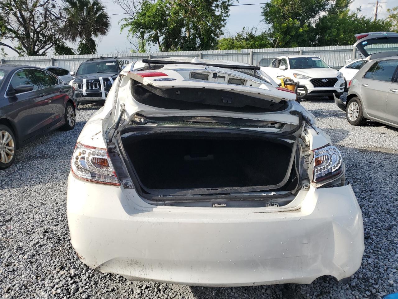 2011 Infiniti M37 - Фото 6