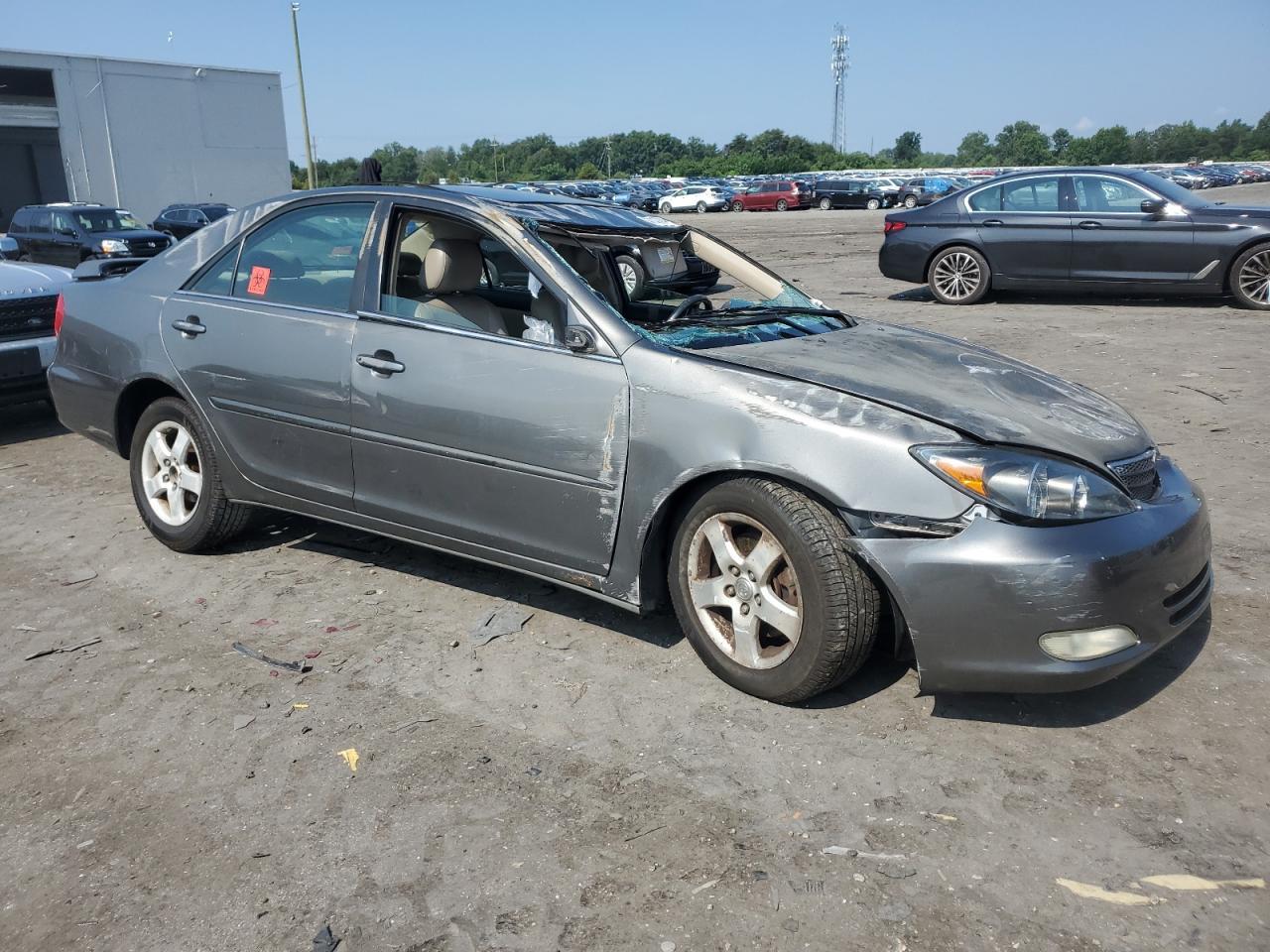 2002 Toyota Camry Le - Image 4