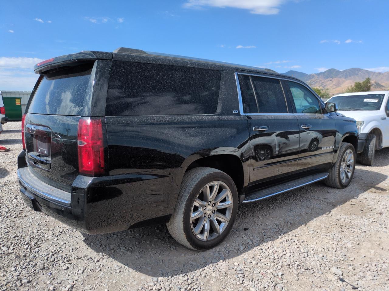 2016 Chevrolet Suburban K1500 Ltz - Image 3