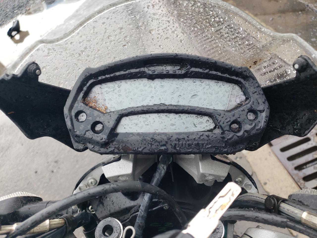 2012 Ducati Monster 696 - Фото 7