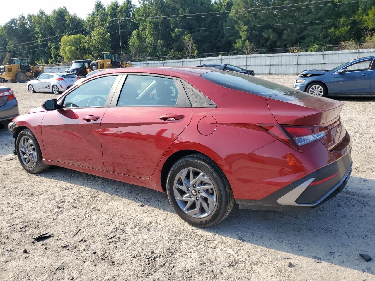 2024 Hyundai Elantra Sel - Image 2