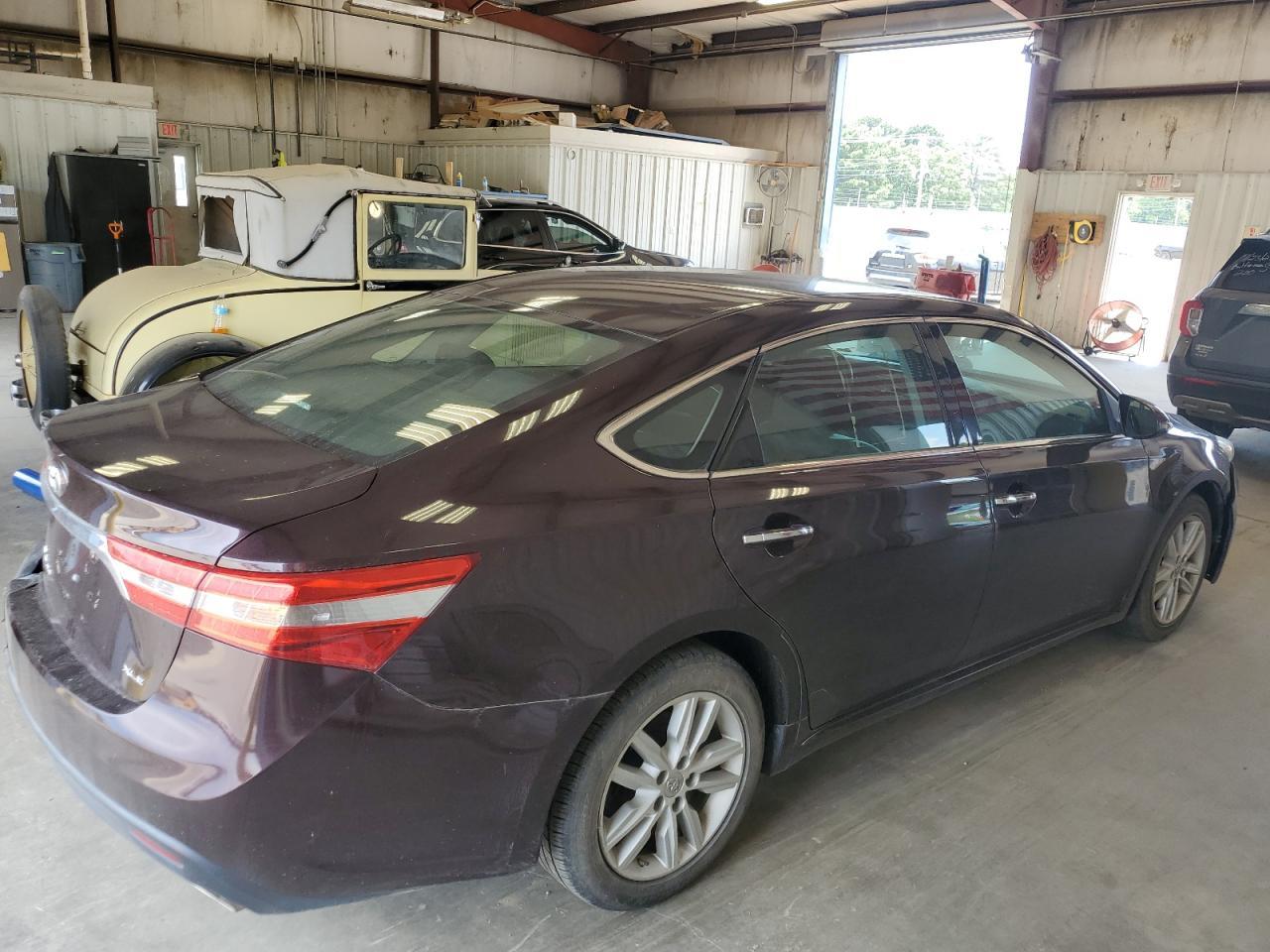 2013 Toyota Avalon Base - Фото 3