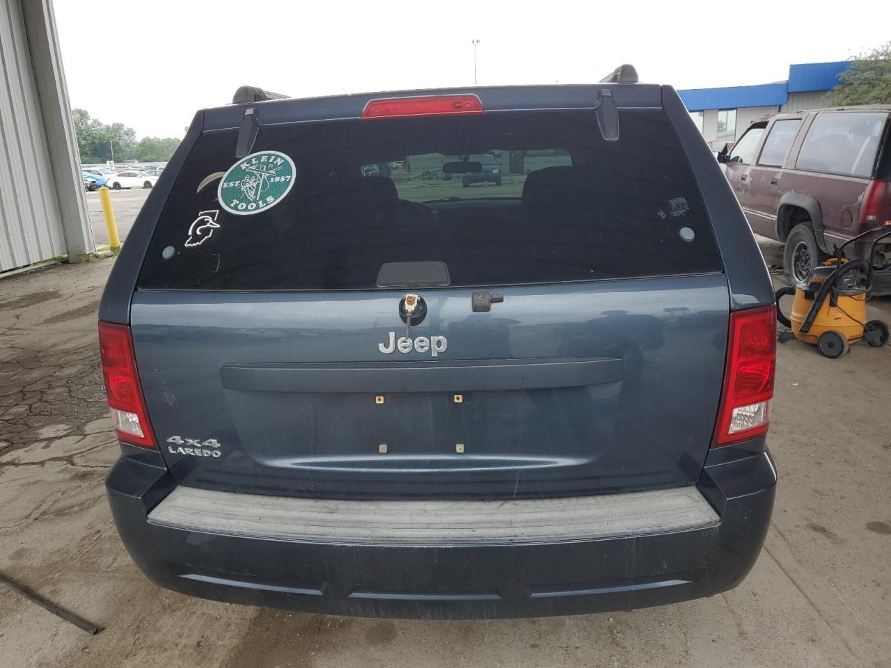 2007 Jeep Grand Cherokee Laredo - Image 6