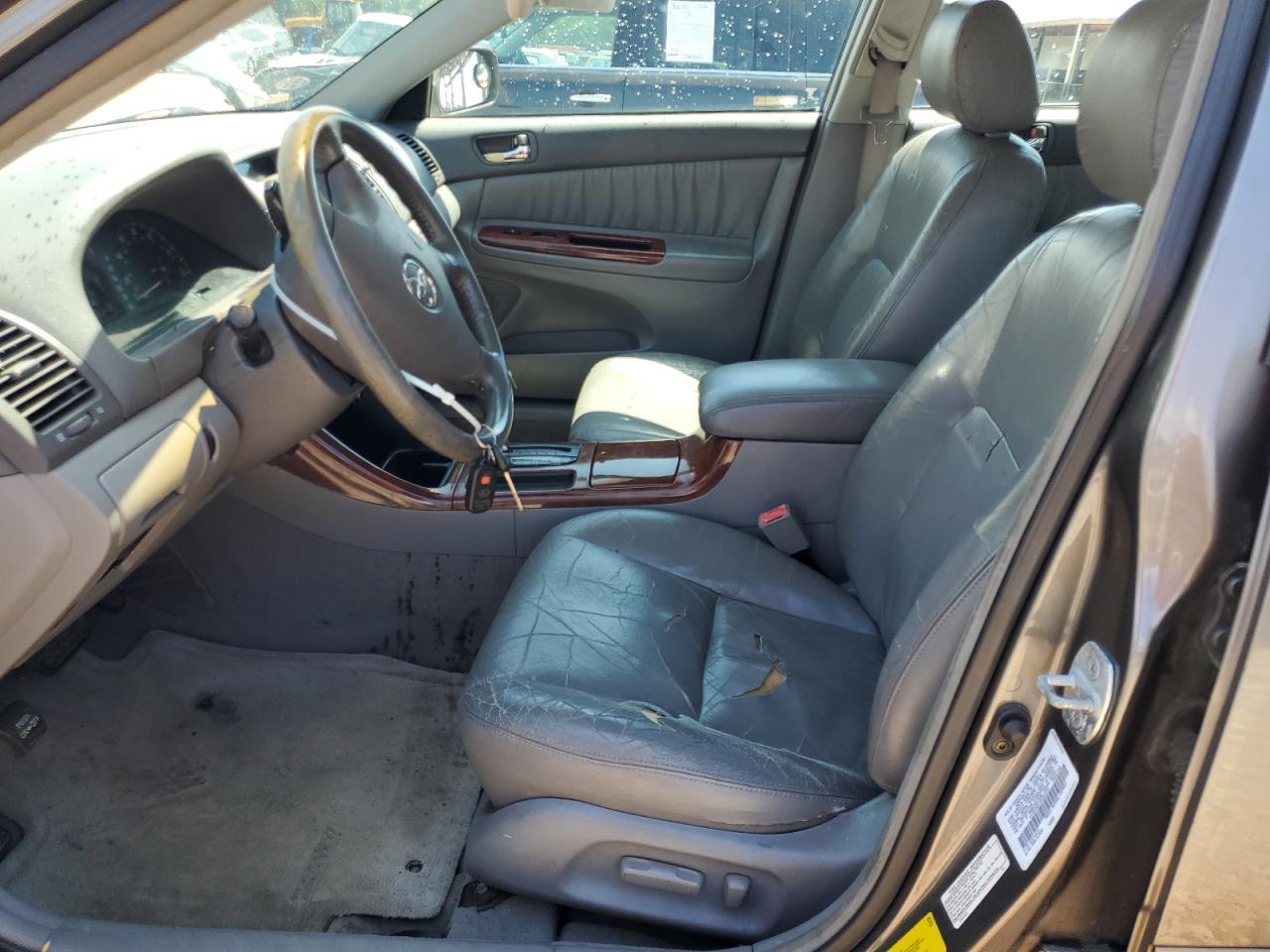 2002 Toyota Camry Le - Фото 7