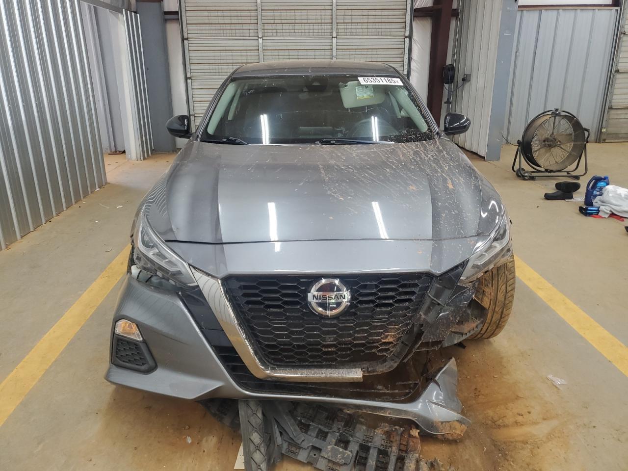 2022 Nissan Altima Sr - Image 5