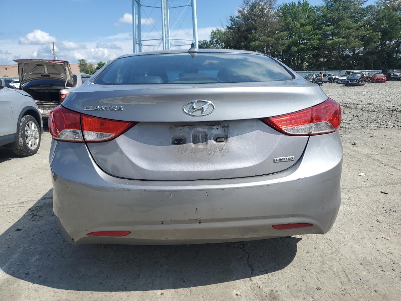 2012 Hyundai Elantra Gls - Фото 6