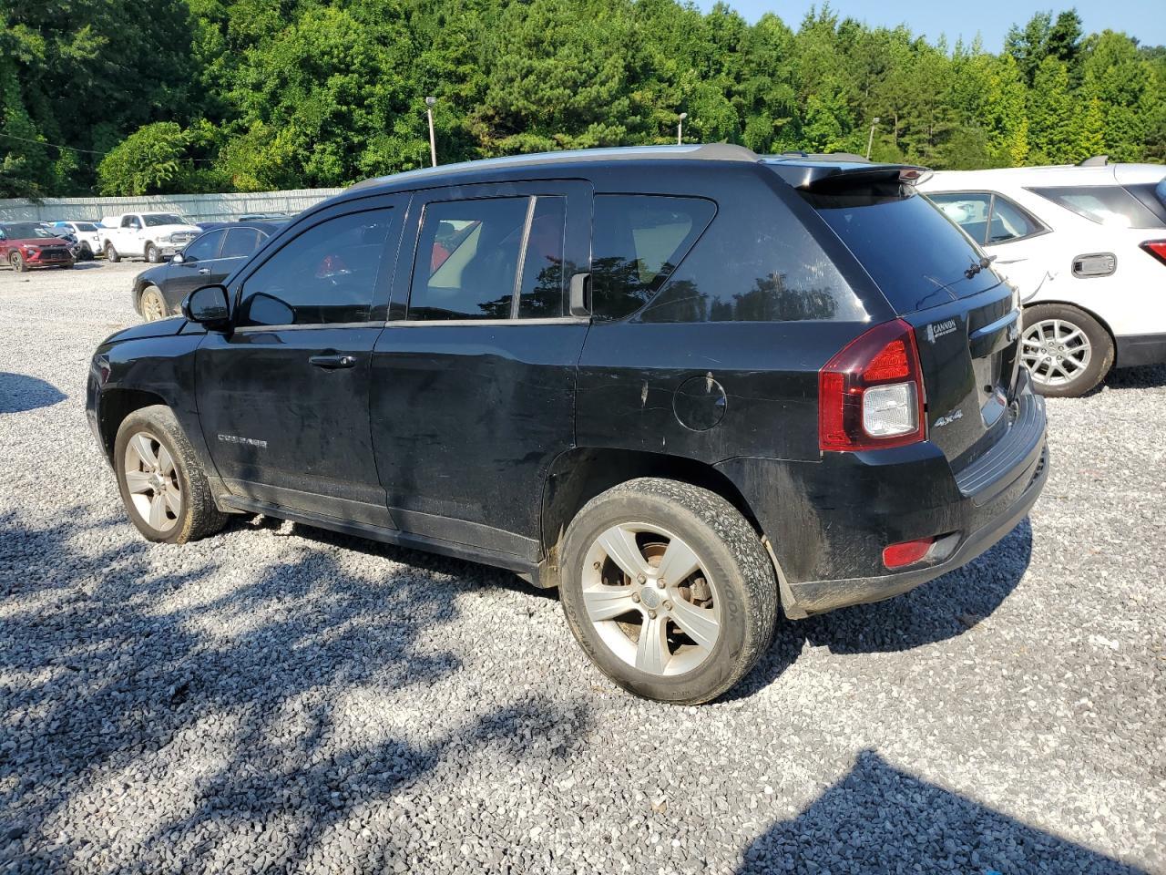 2014 Jeep Compass Latitude - Фото 2