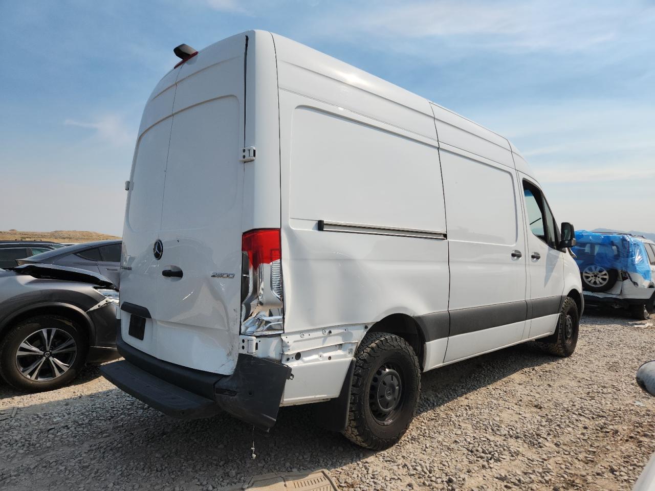 2023 Mercedes-Benz Sprinter 2500 - Фото 3