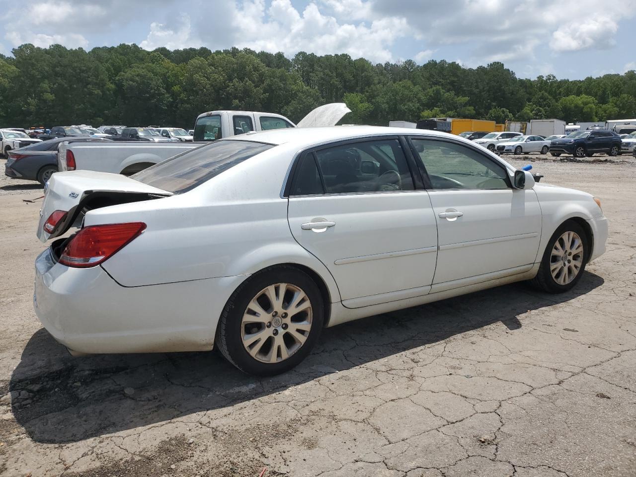 2010 Toyota Avalon Xl - Фото 3