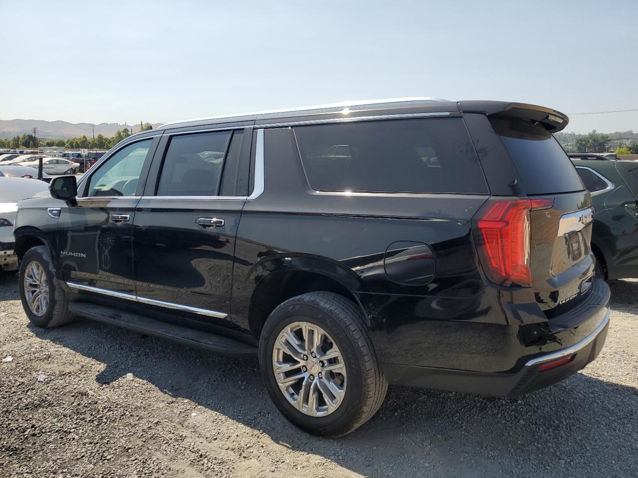 2023 GMC Yukon Xl C1500 Slt - Фото 2