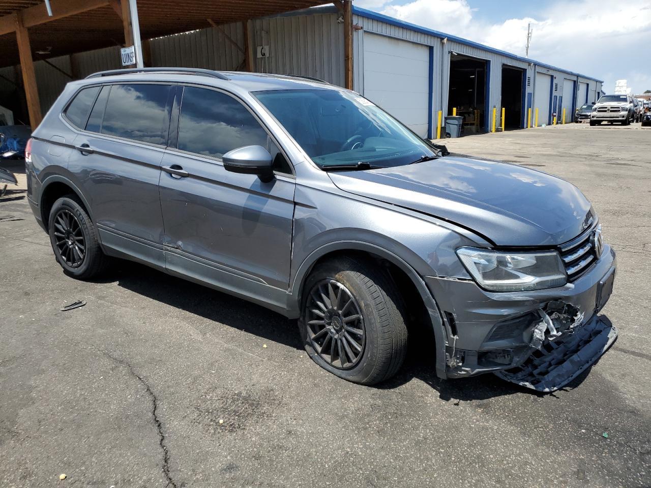 2020 Volkswagen Tiguan S - Фото 4
