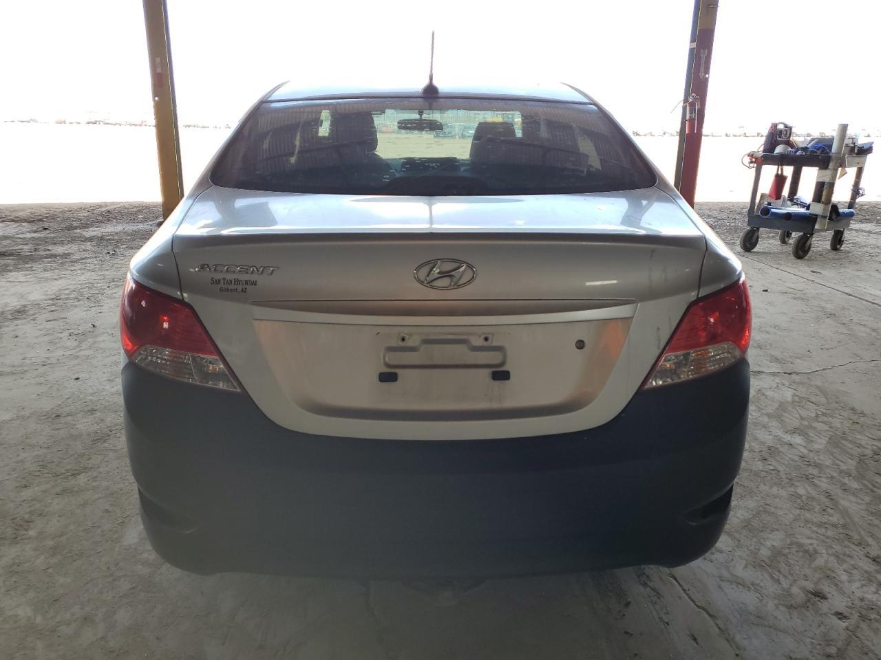 2013 Hyundai Accent Gls - Image 6