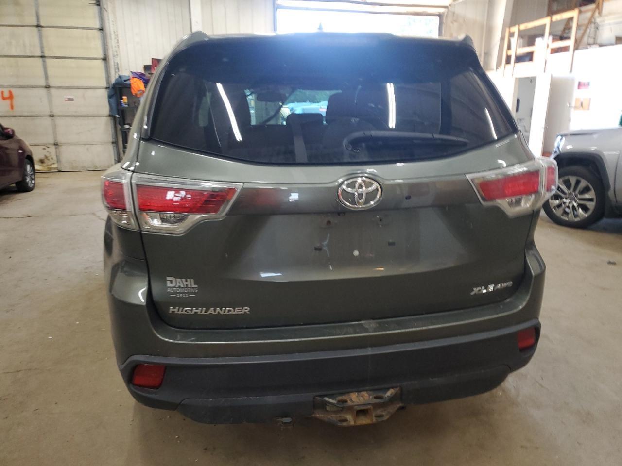 2015 Toyota Highlander Xle - Фото 6