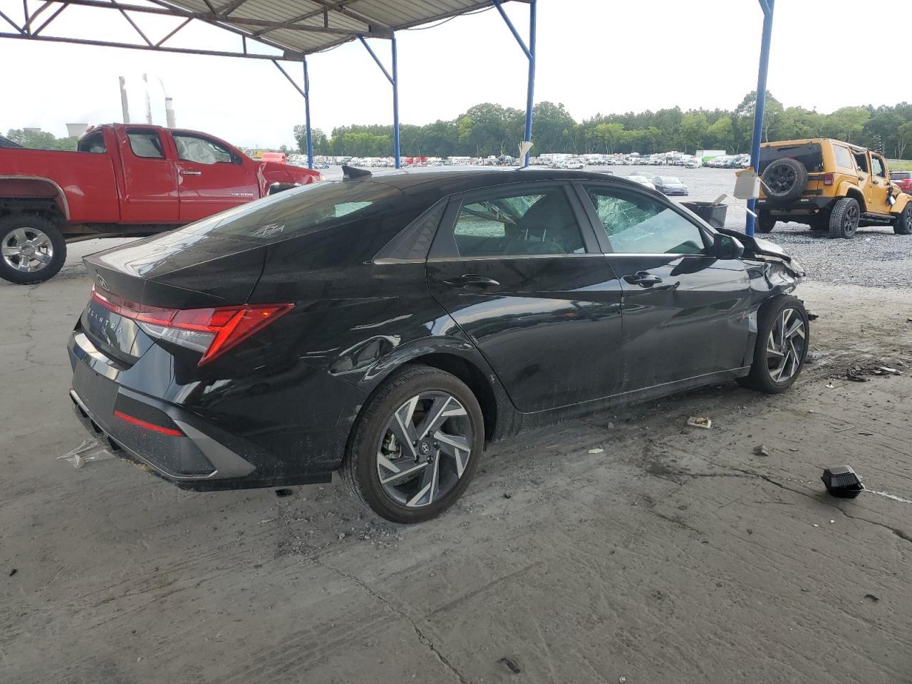 2025 Hyundai Elantra Sel - Фото 3