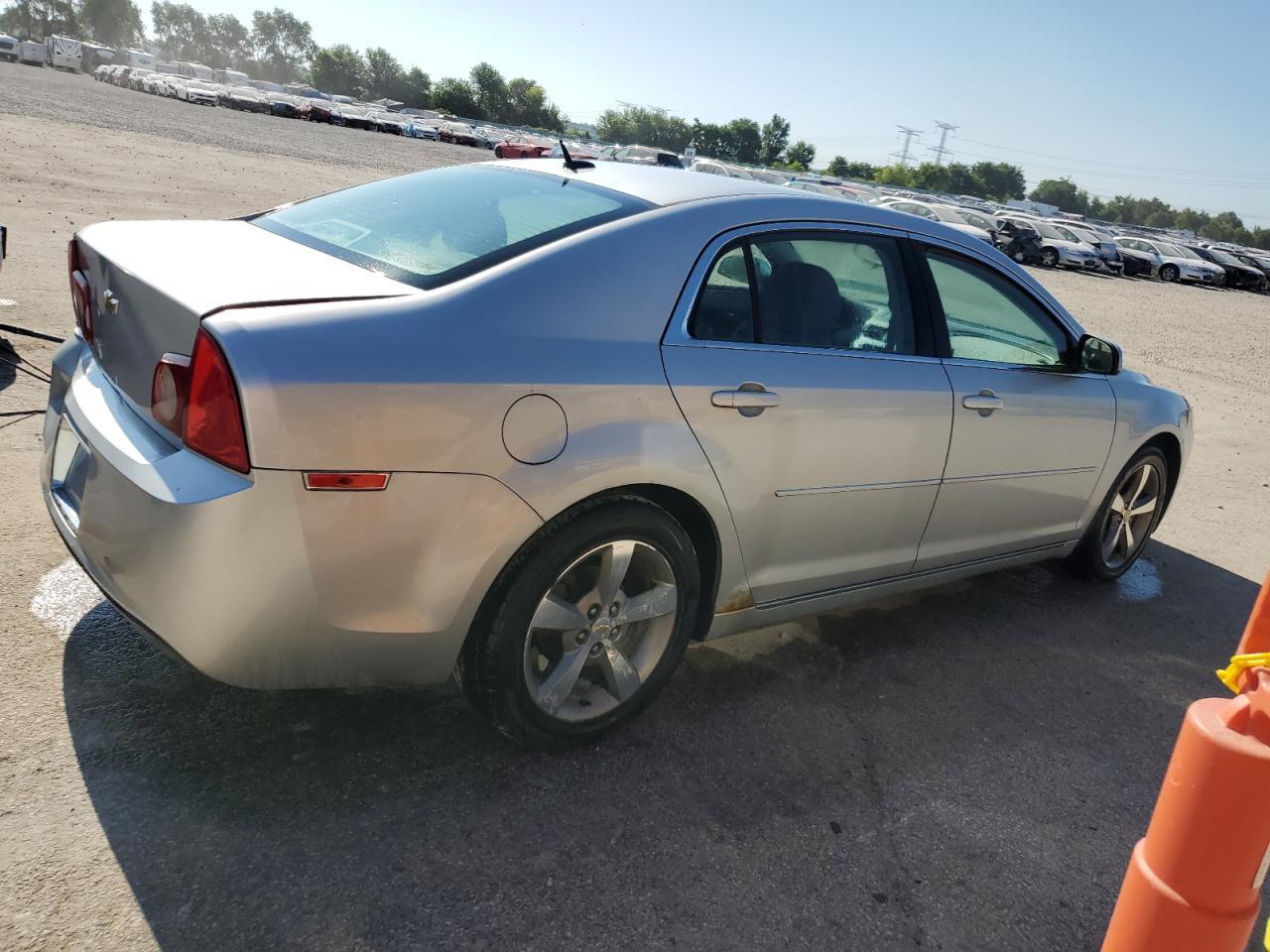 2011 Chevrolet Malibu 1Lt - Фото 3