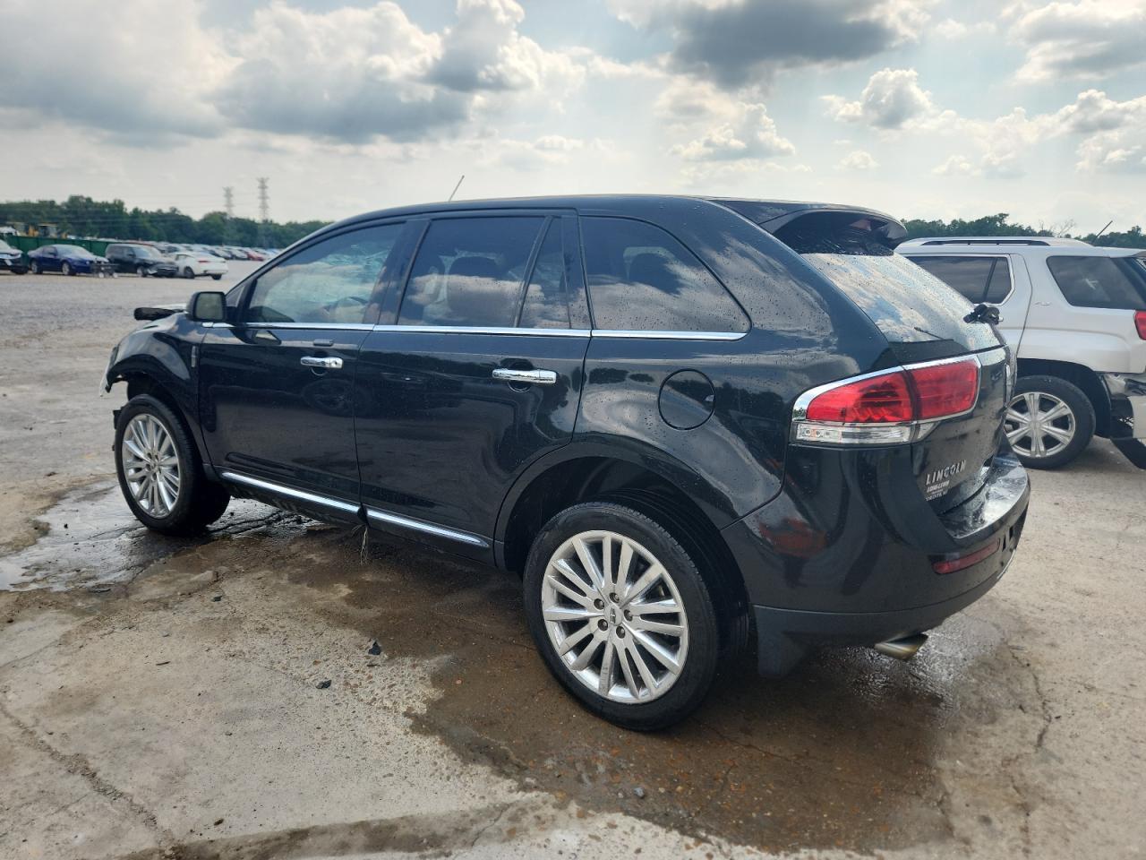 2013 Lincoln Mkx - Image 2