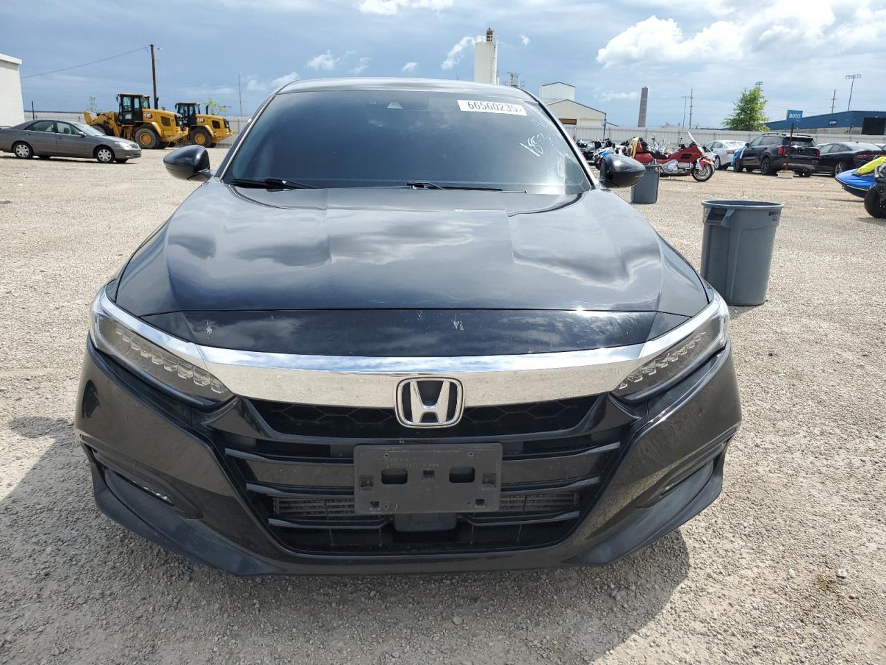 2018 Honda Accord Touring - Фото 5