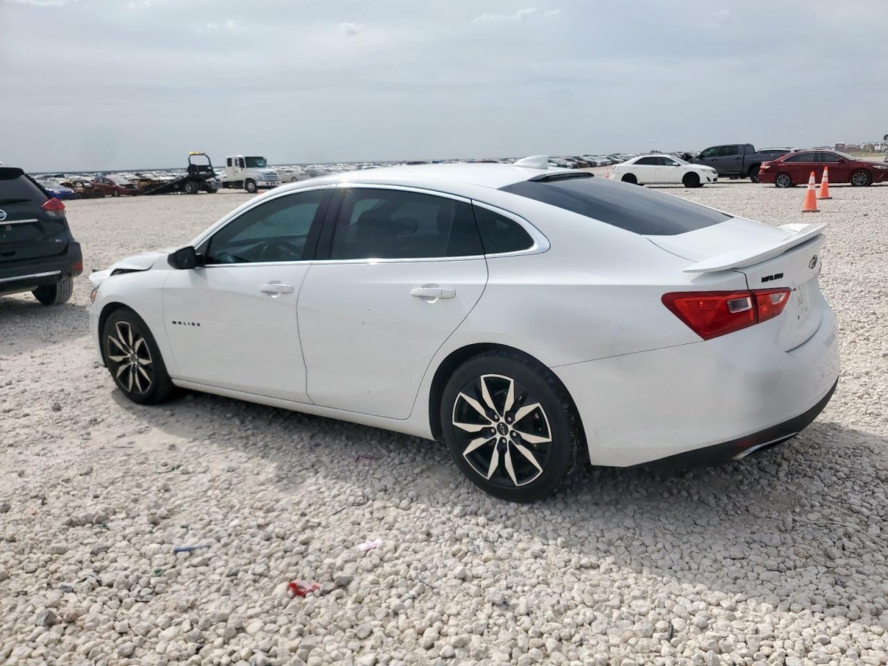 2021 Chevrolet Malibu Rs - Фото 2