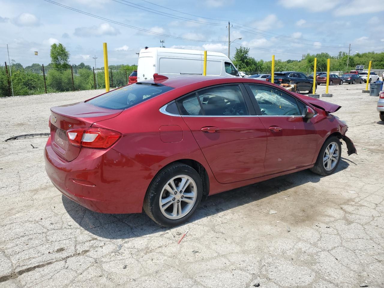 2018 Chevrolet Cruze Lt - Image 3