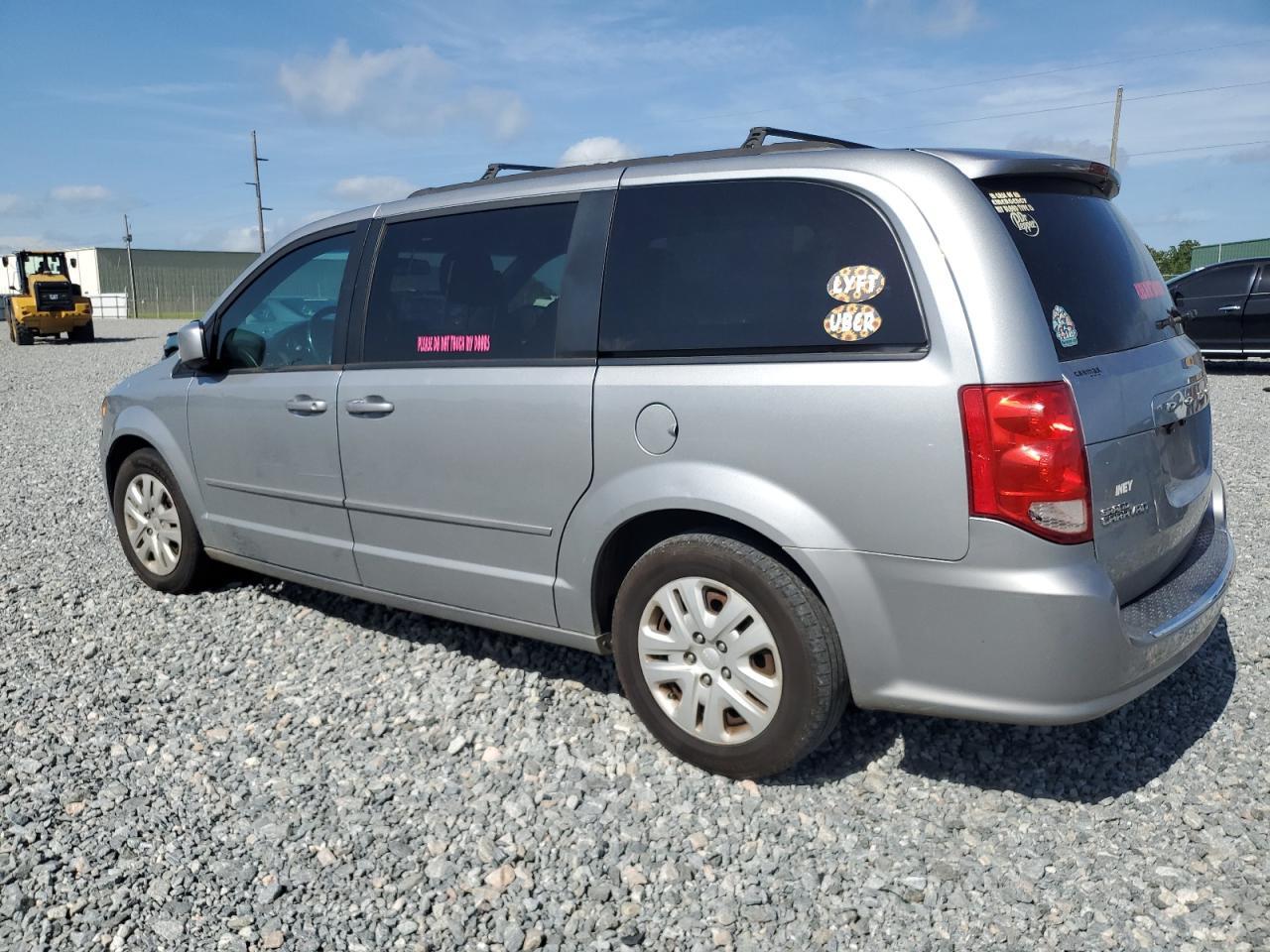 2017 Dodge Grand Caravan Gt - Image 2