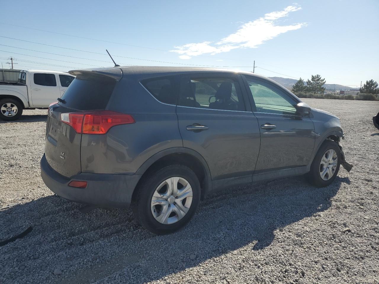 2013 Toyota Rav4 Le - Image 3