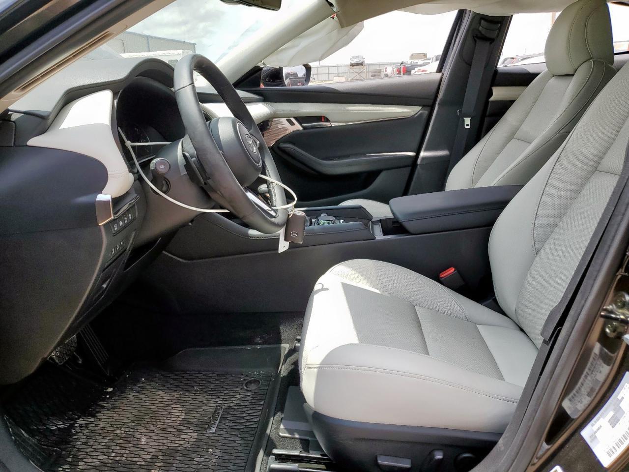 2025 Mazda 3 Premium Plus - Фото 7