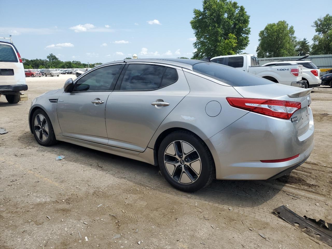 2013 Kia Optima Hybrid - Фото 2