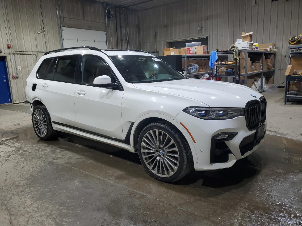 2021 BMW X7 M50I - Фото 4