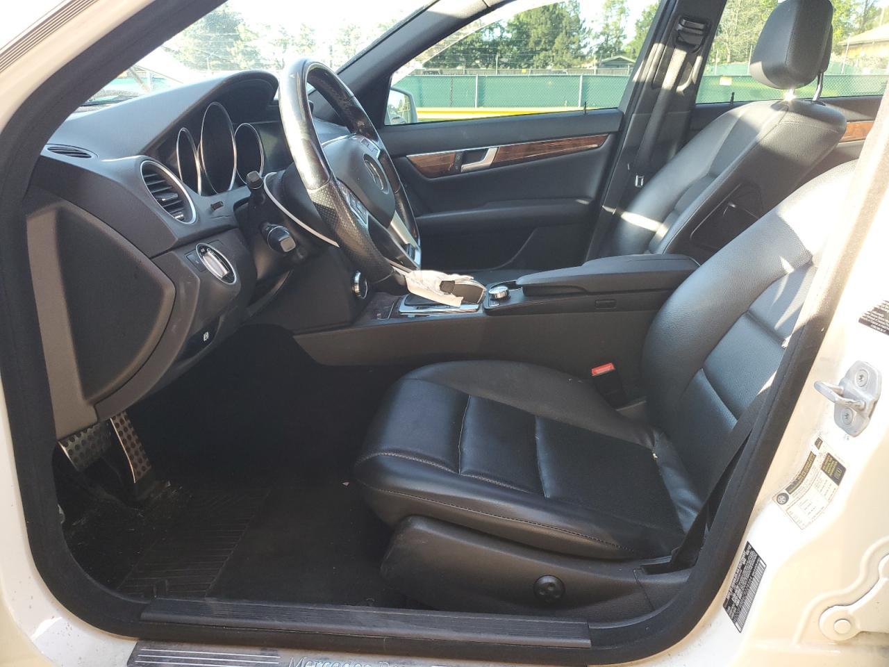 2012 Mercedes-Benz C 300 4Matic - Image 7