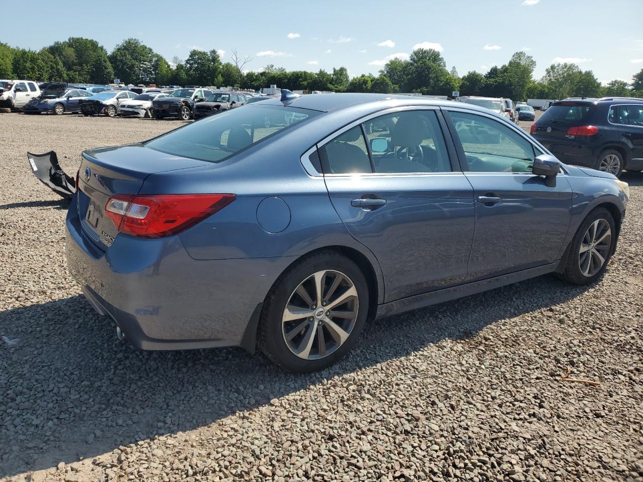 2016 Subaru Legacy 3.6R Limited - Image 3
