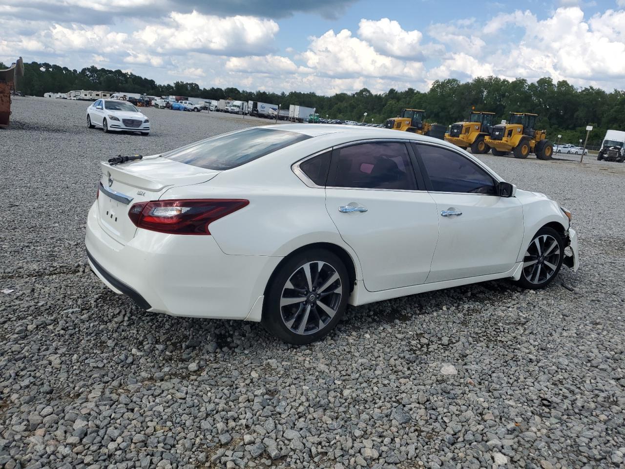 2017 Nissan Altima 2.5 - Фото 3