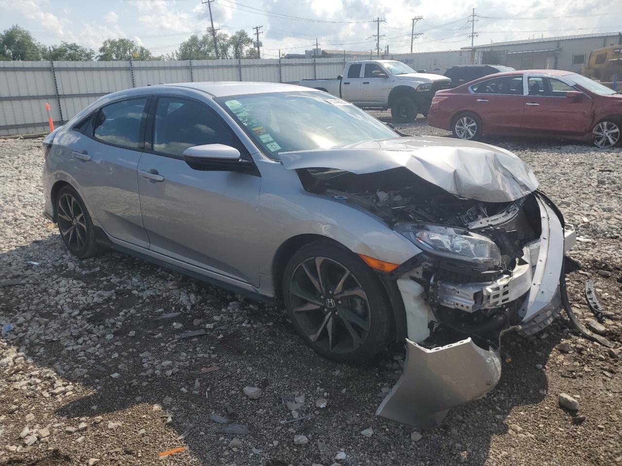 2018 Honda Civic Sport - Image 4