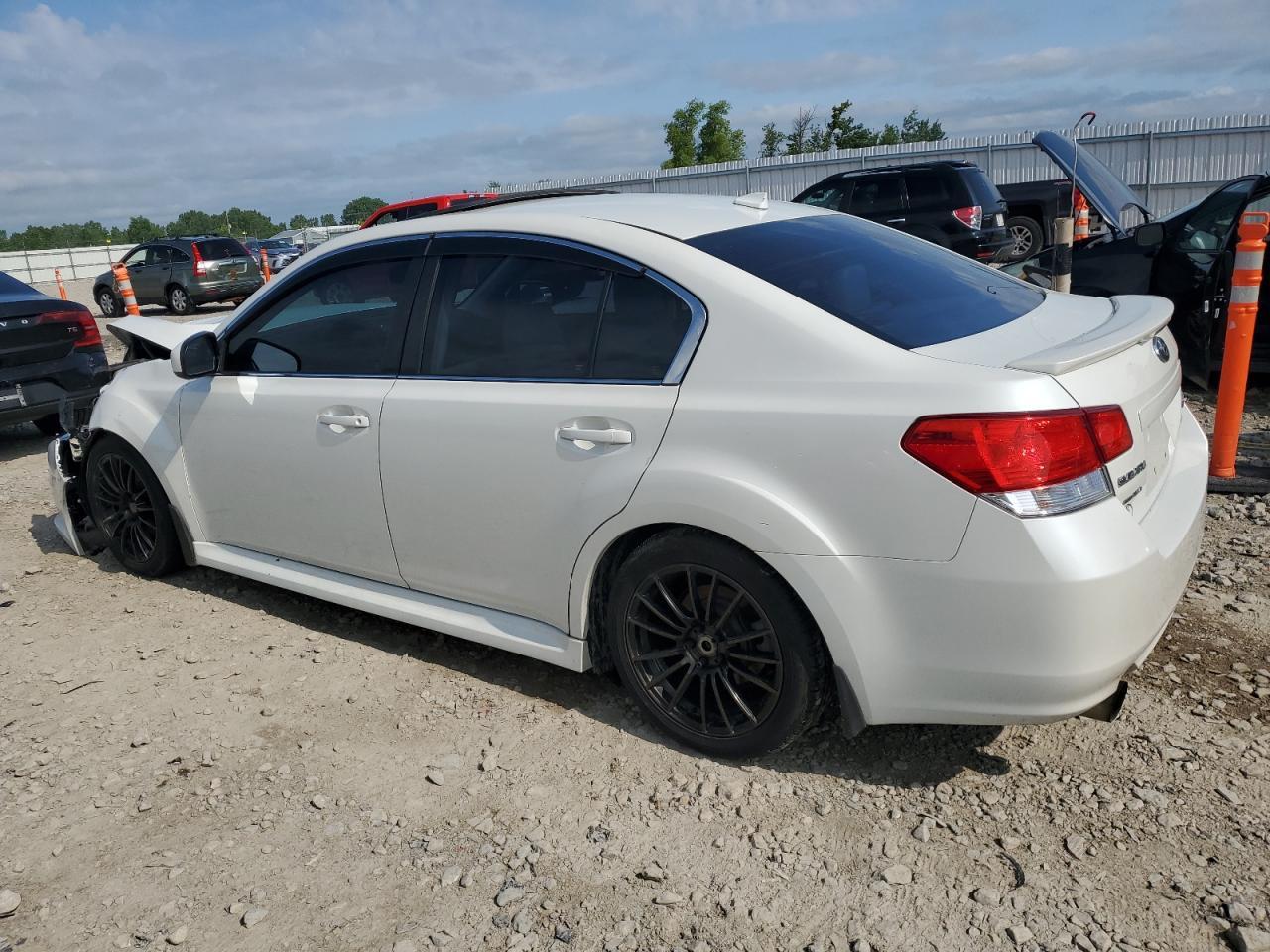 2013 Subaru Legacy 2.5I Limited - Image 2