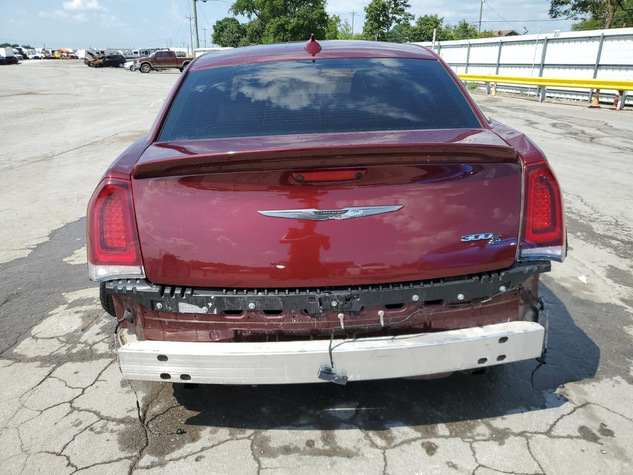 2019 Chrysler 300 S - Фото 6