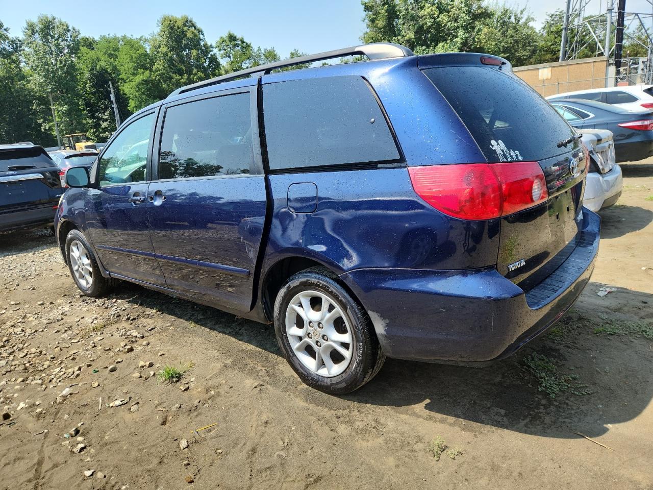 2006 Toyota Sienna Le - Фото 2