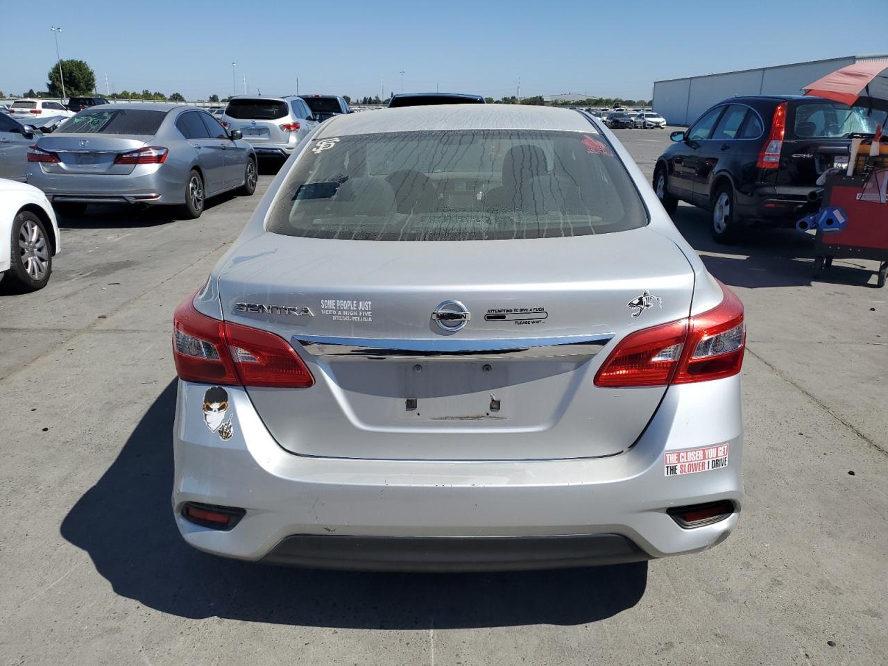 2019 Nissan Sentra S - Image 6
