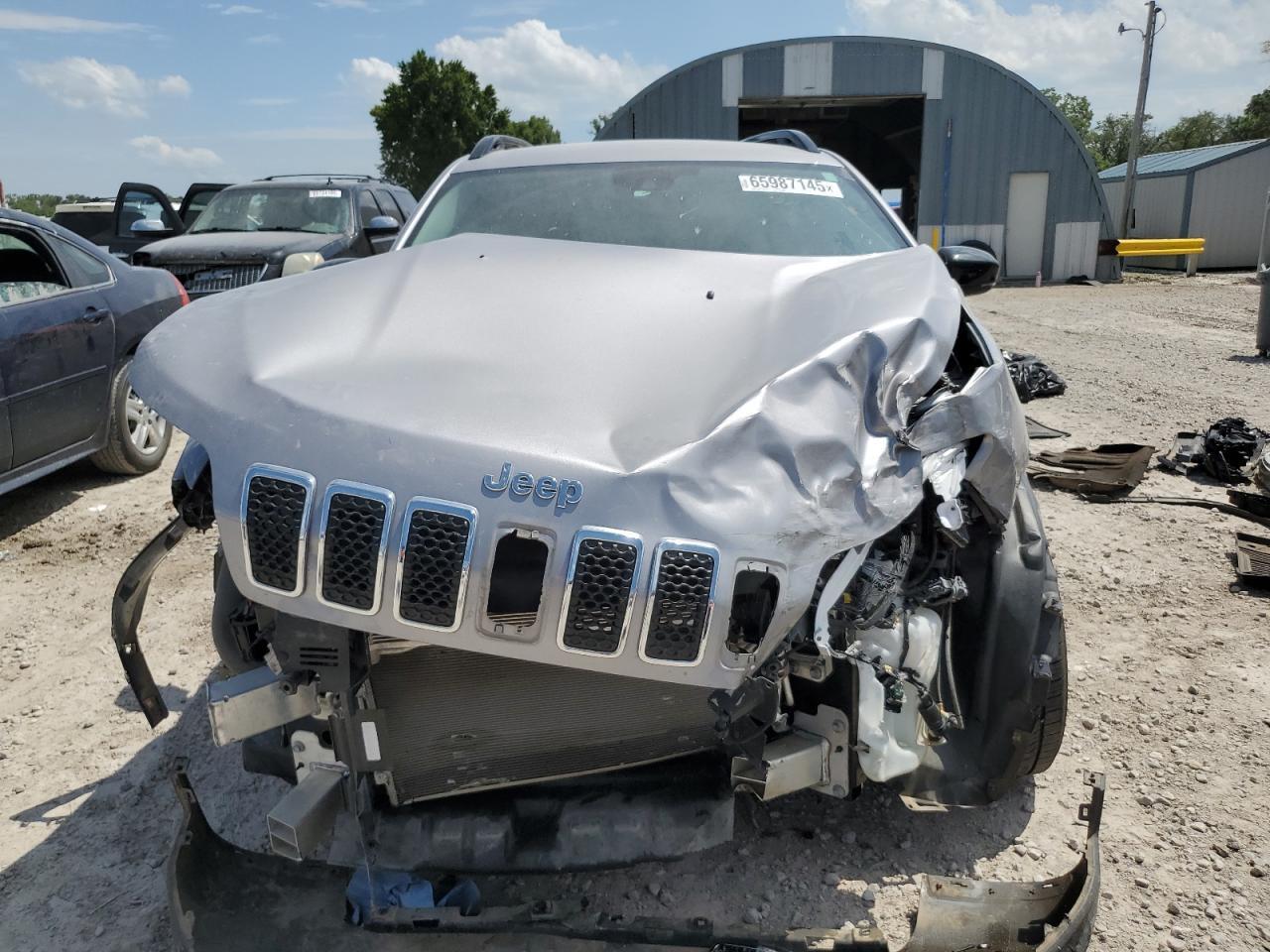 2022 Jeep Cherokee Latitude Lux - Image 5