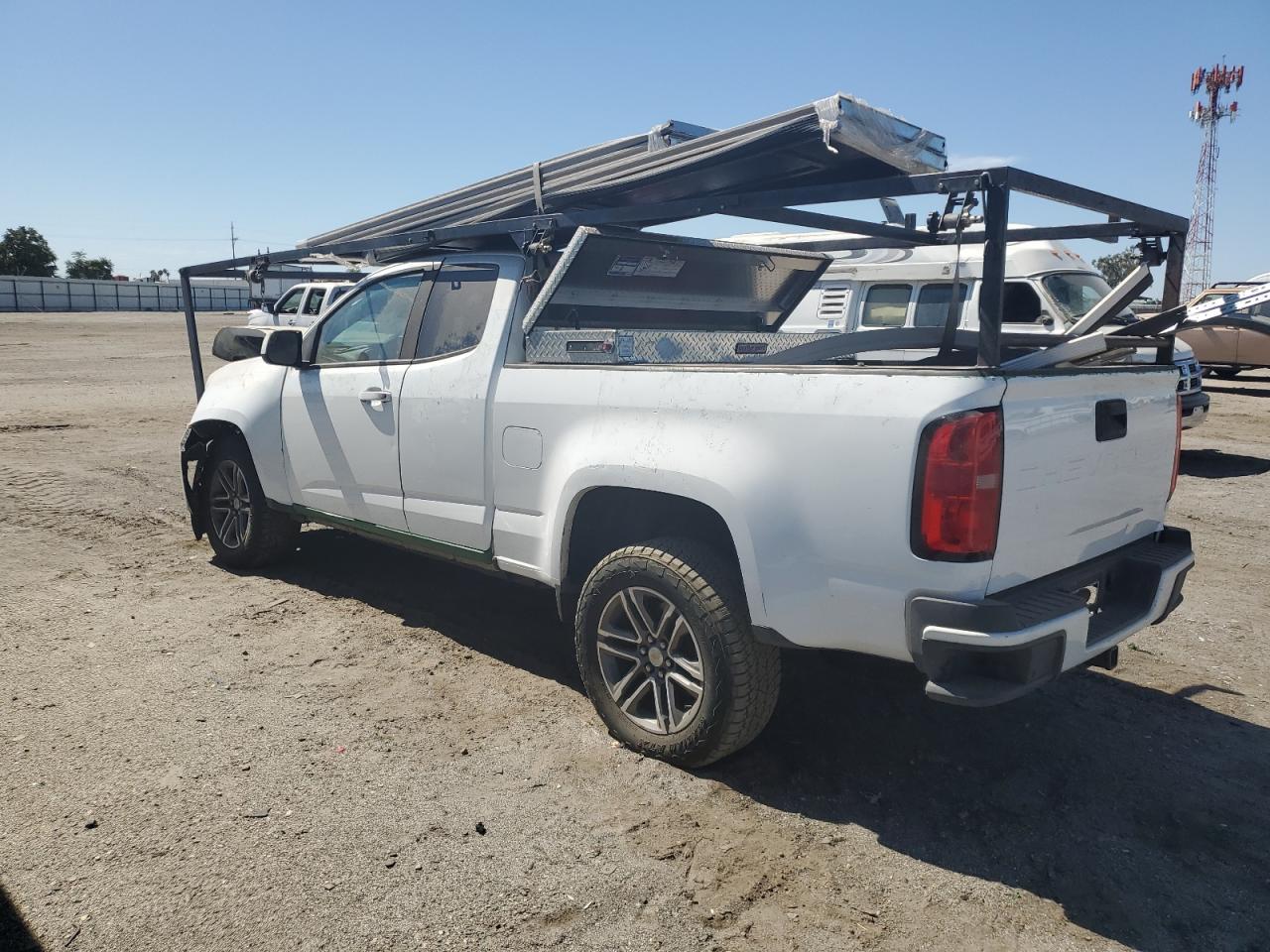 2022 Chevrolet Colorado - Фото 2