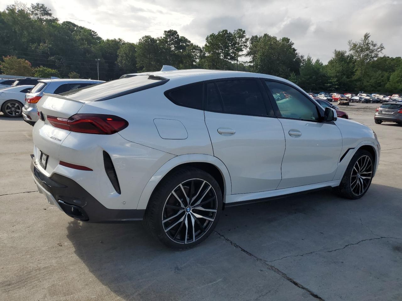 2022 BMW X6 xDrive40I - Image 3