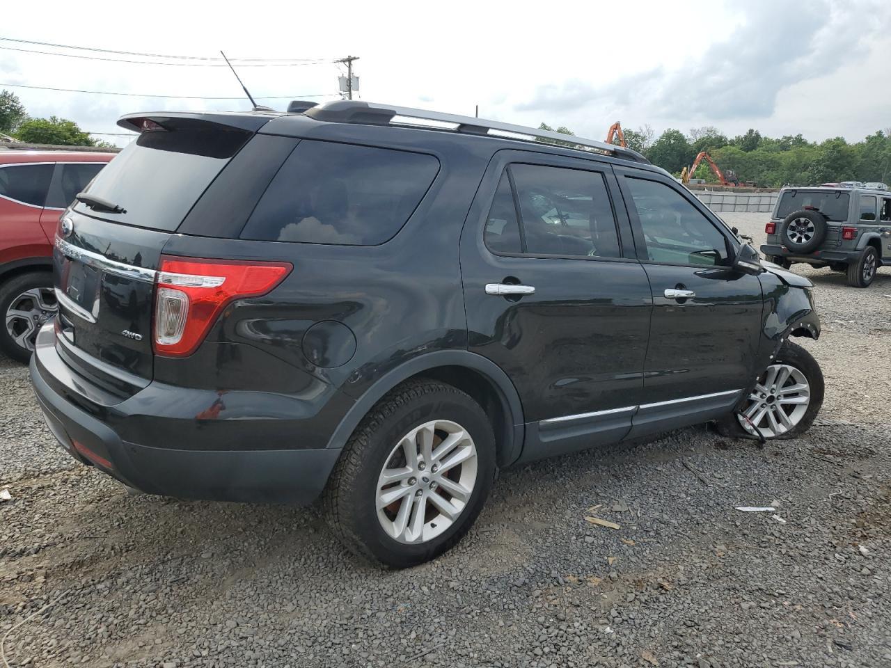 2014 Ford Explorer Xlt - Image 3