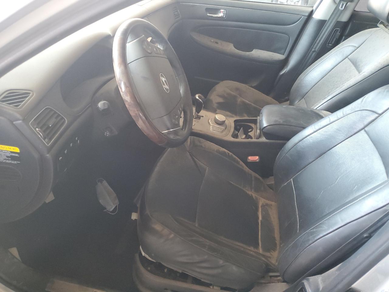 2010 Hyundai Genesis 4.6L - Фото 7