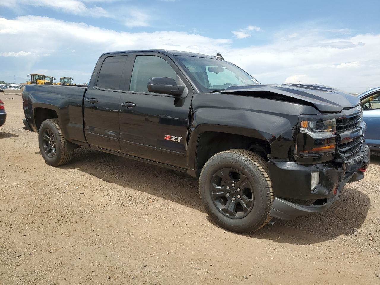2017 Chevrolet Silverado K1500 Lt - Image 4