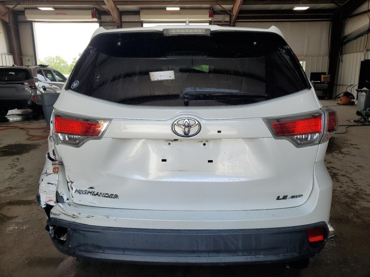2015 Toyota Highlander Le - Фото 6