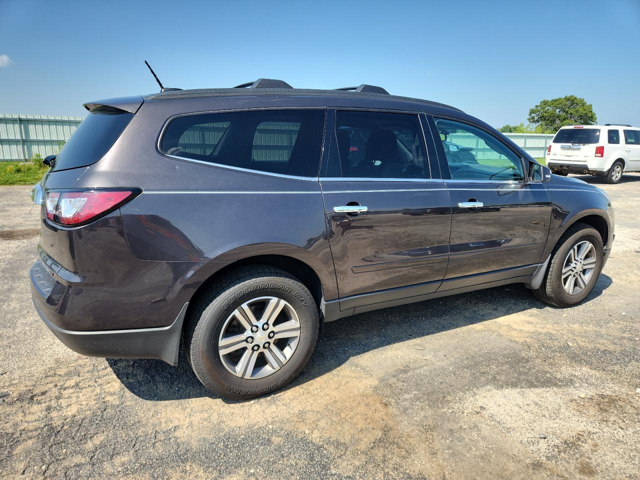 2016 Chevrolet Traverse Lt - Image 3