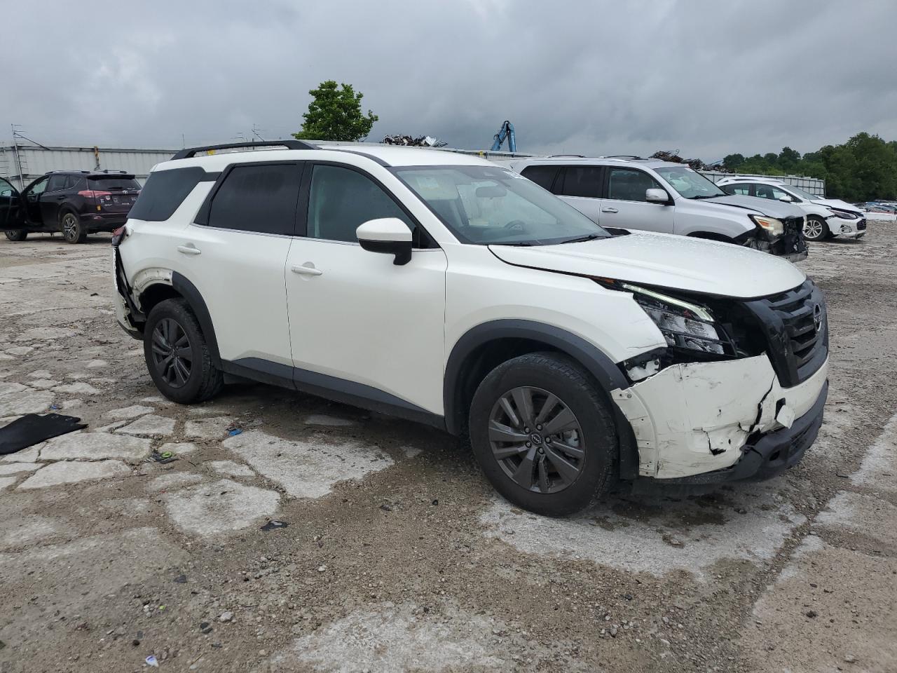 2023 Nissan Pathfinder Sv - Фото 4