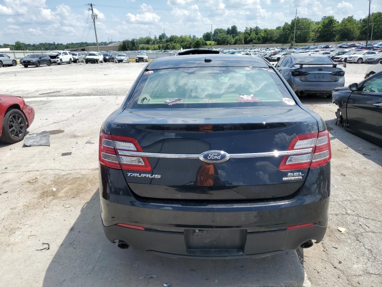 2016 Ford Taurus Sel - Фото 6