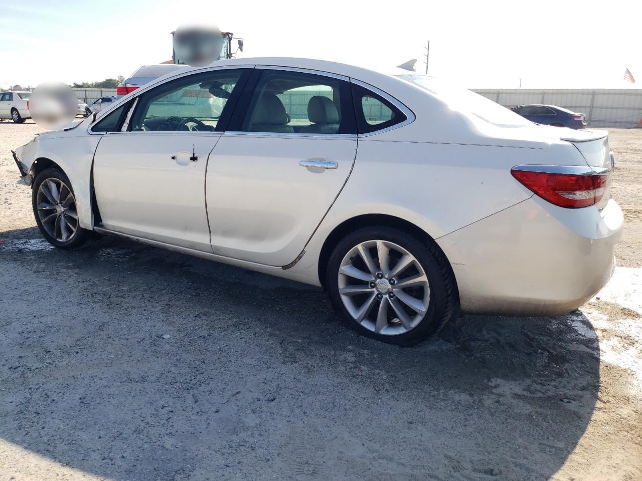 2012 Buick Verano - Фото 2