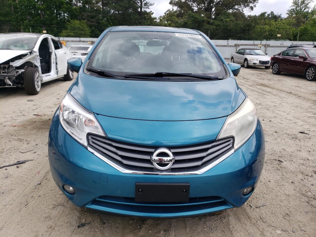 2015 Niss Versa Note - Фото 5