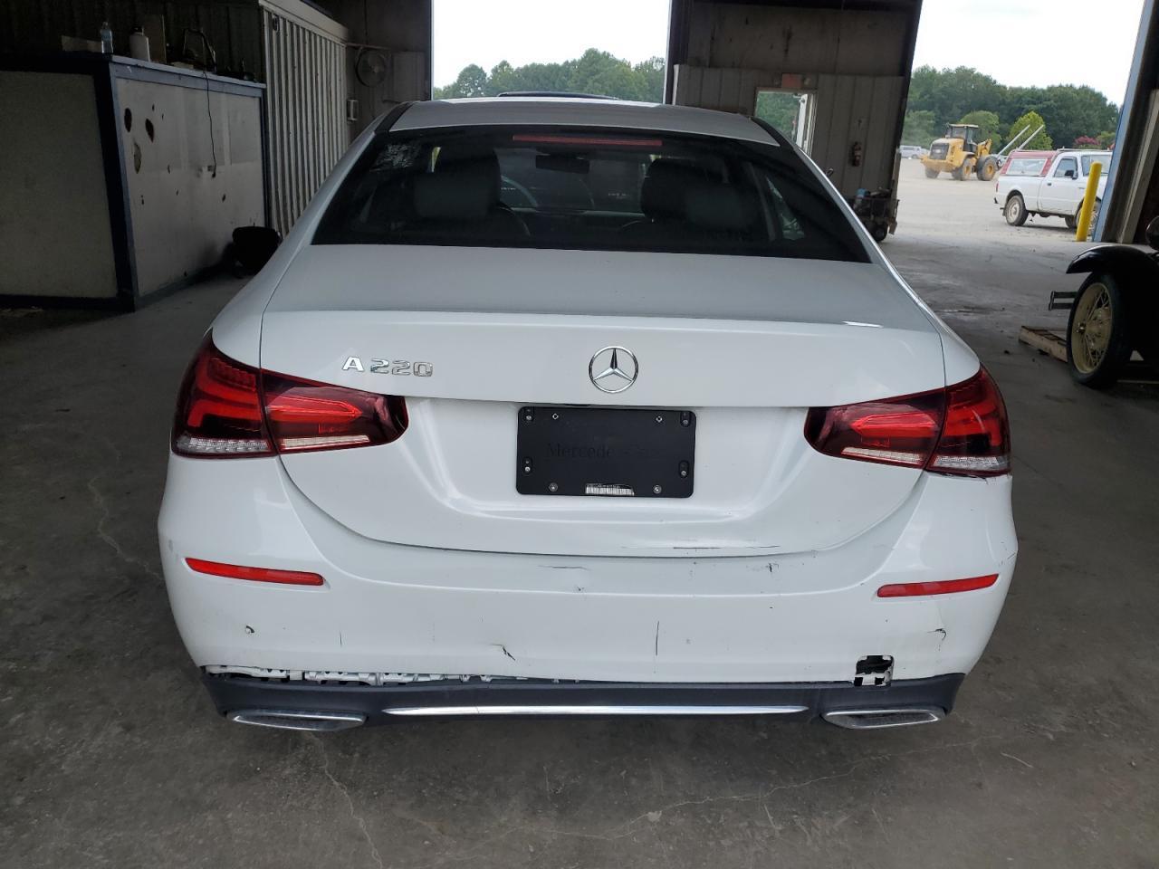 2019 Mercedes-Benz A 220 - Фото 6